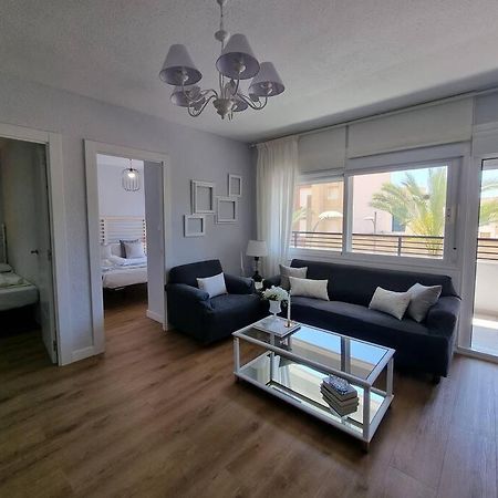 Aguadulce, Apto Santa Monica 2 Hab Con Terraza, Aire, Wifi, A 5 Min De La Playa اغوادولس المظهر الخارجي الصورة