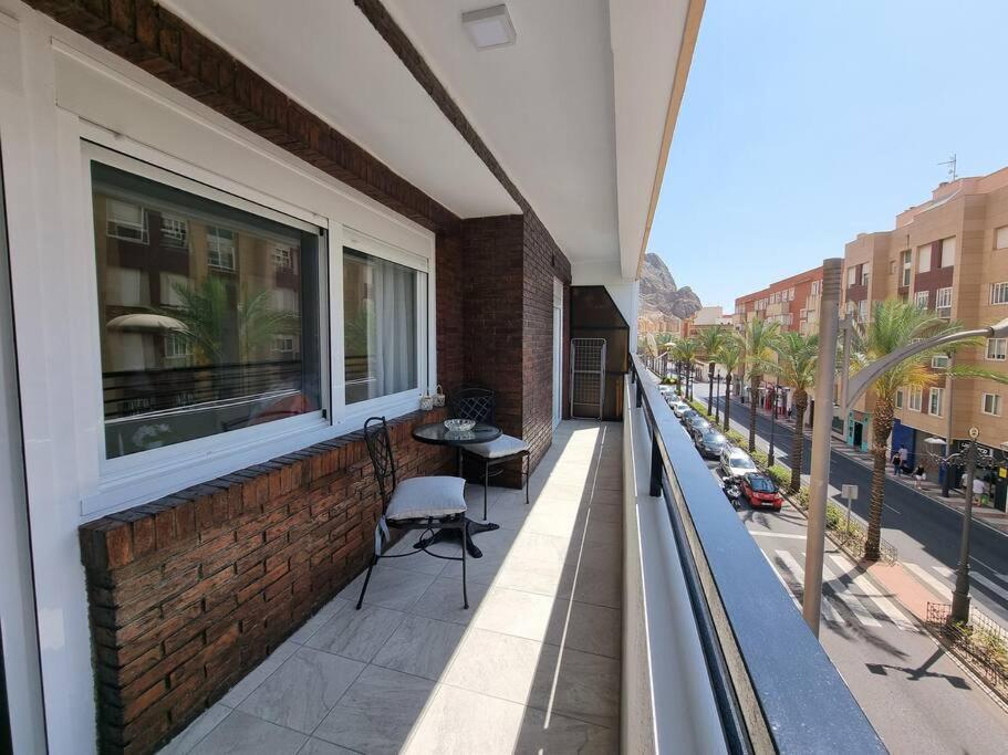 Aguadulce, Apto Santa Monica 2 Hab Con Terraza, Aire, Wifi, A 5 Min De La Playa اغوادولس المظهر الخارجي الصورة