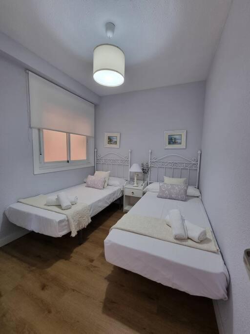 Aguadulce, Apto Santa Monica 2 Hab Con Terraza, Aire, Wifi, A 5 Min De La Playa اغوادولس المظهر الخارجي الصورة